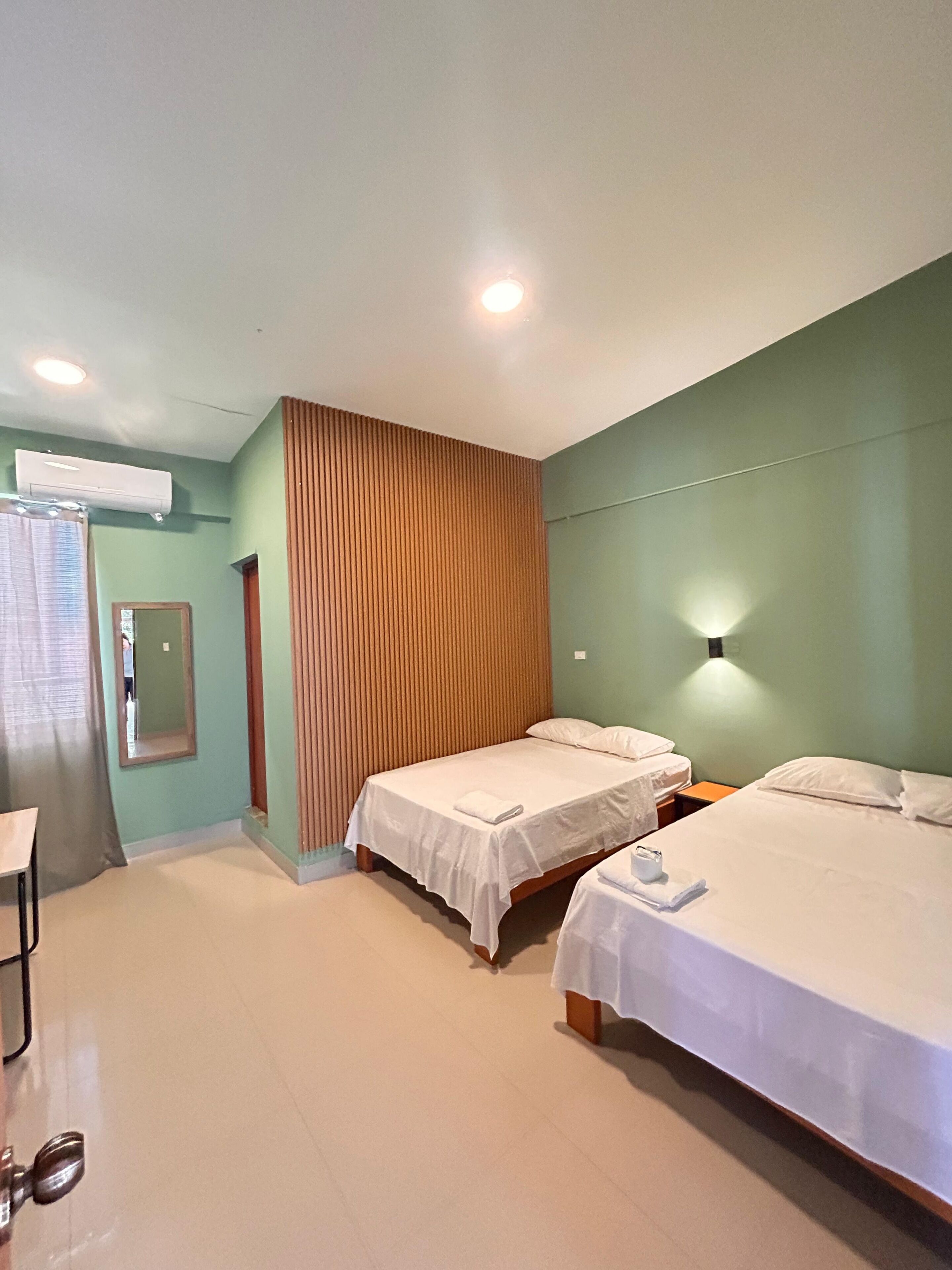 Deluxe Twin Room, 2 Double Beds | Desk, laptop workspace, free WiFi