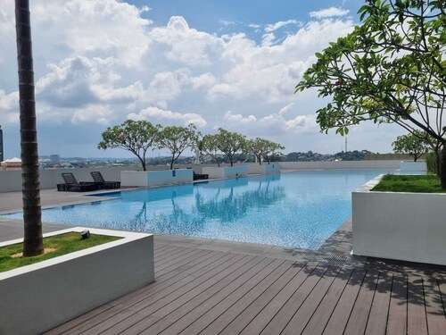 Cozy Studio Unit | HarbourBay Residences | 1 Min From Ferry Terminal | Wi-Fi