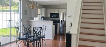 3-bedroom house in charming Woodstock GA