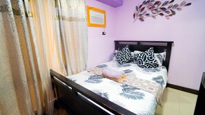 2 bedrooms, iron/ironing board, Internet, bed sheets