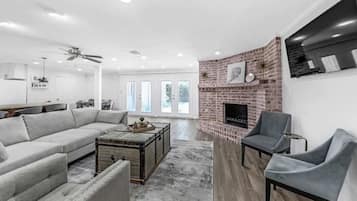 TV, fireplace, offices