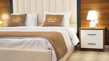 In-room safe, desk, laptop workspace, iron/ironing board