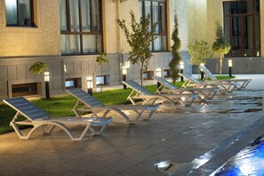 Seasonal outdoor pool