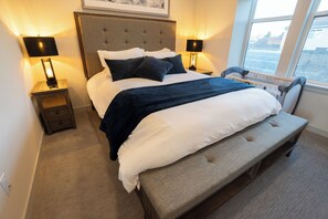 2 bedrooms, desk, iron/ironing board, travel crib