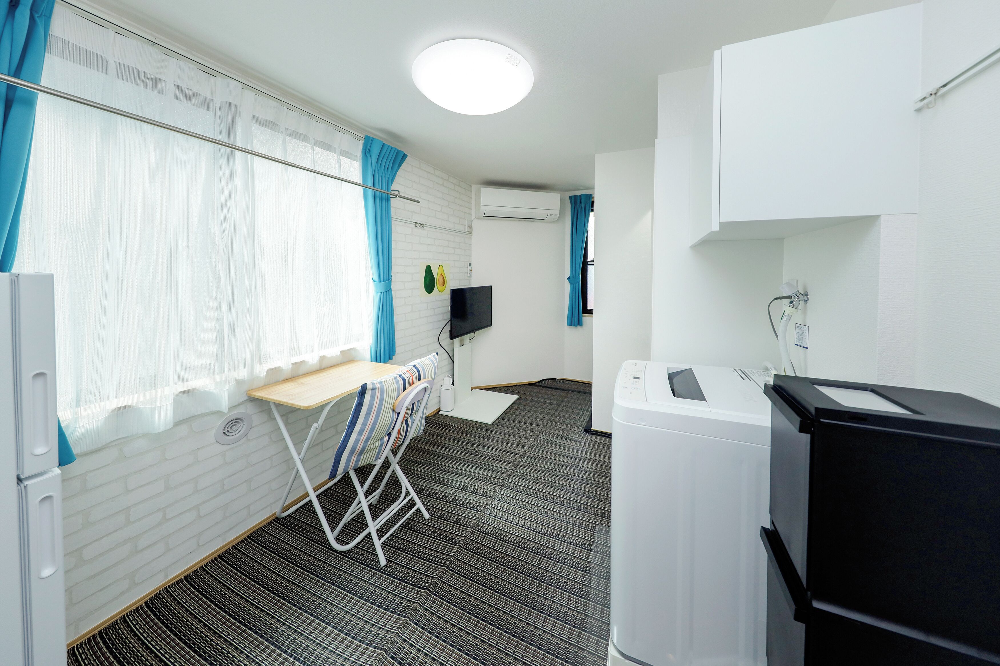 Apartment | Blackout drapes, iron/ironing board, free WiFi