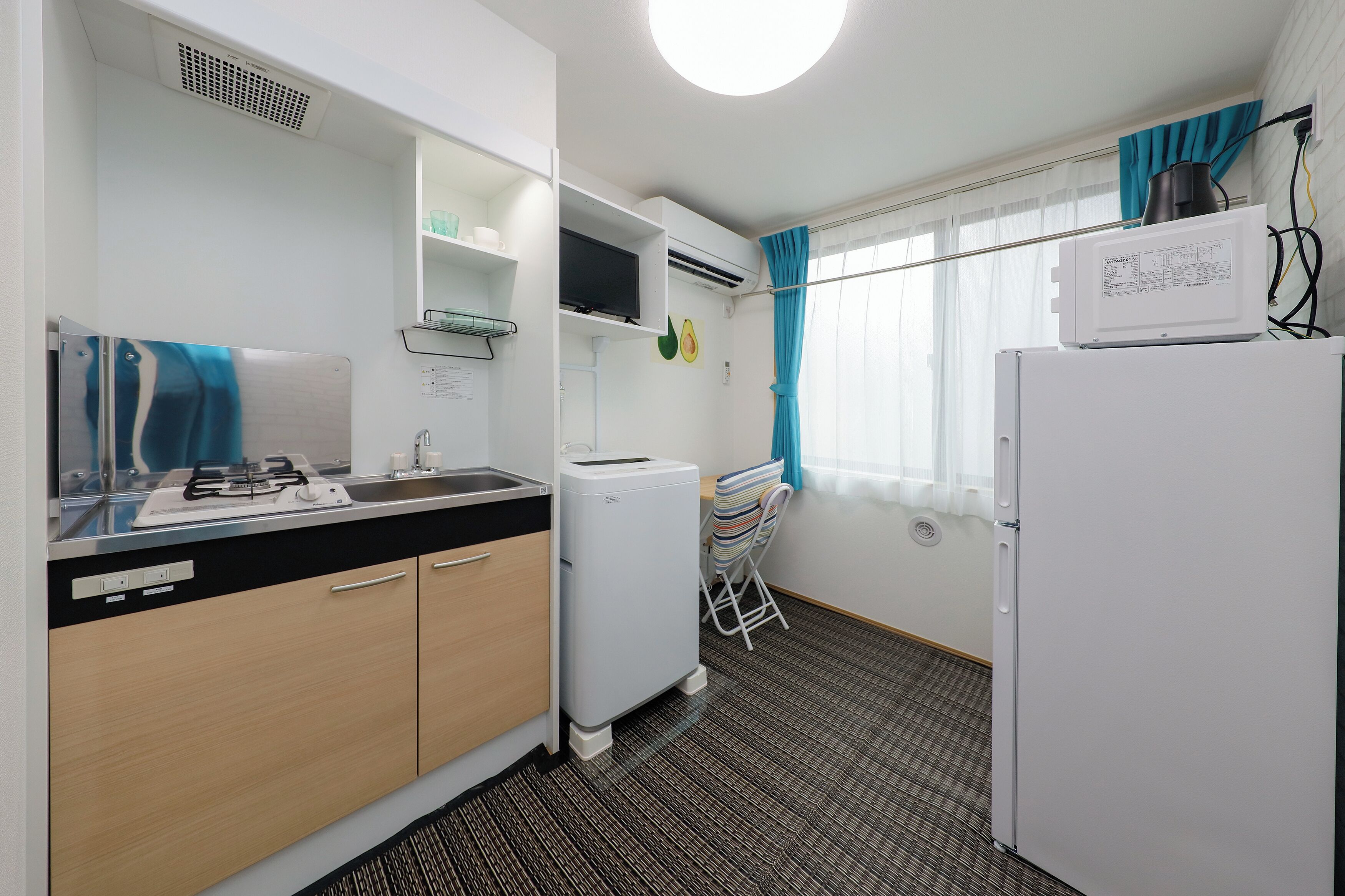 Apartment | Private kitchen | Mini-fridge, microwave, stovetop, electric kettle
