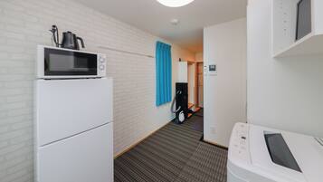 Apartment | Private kitchen | Mini-fridge, microwave, stovetop, electric kettle