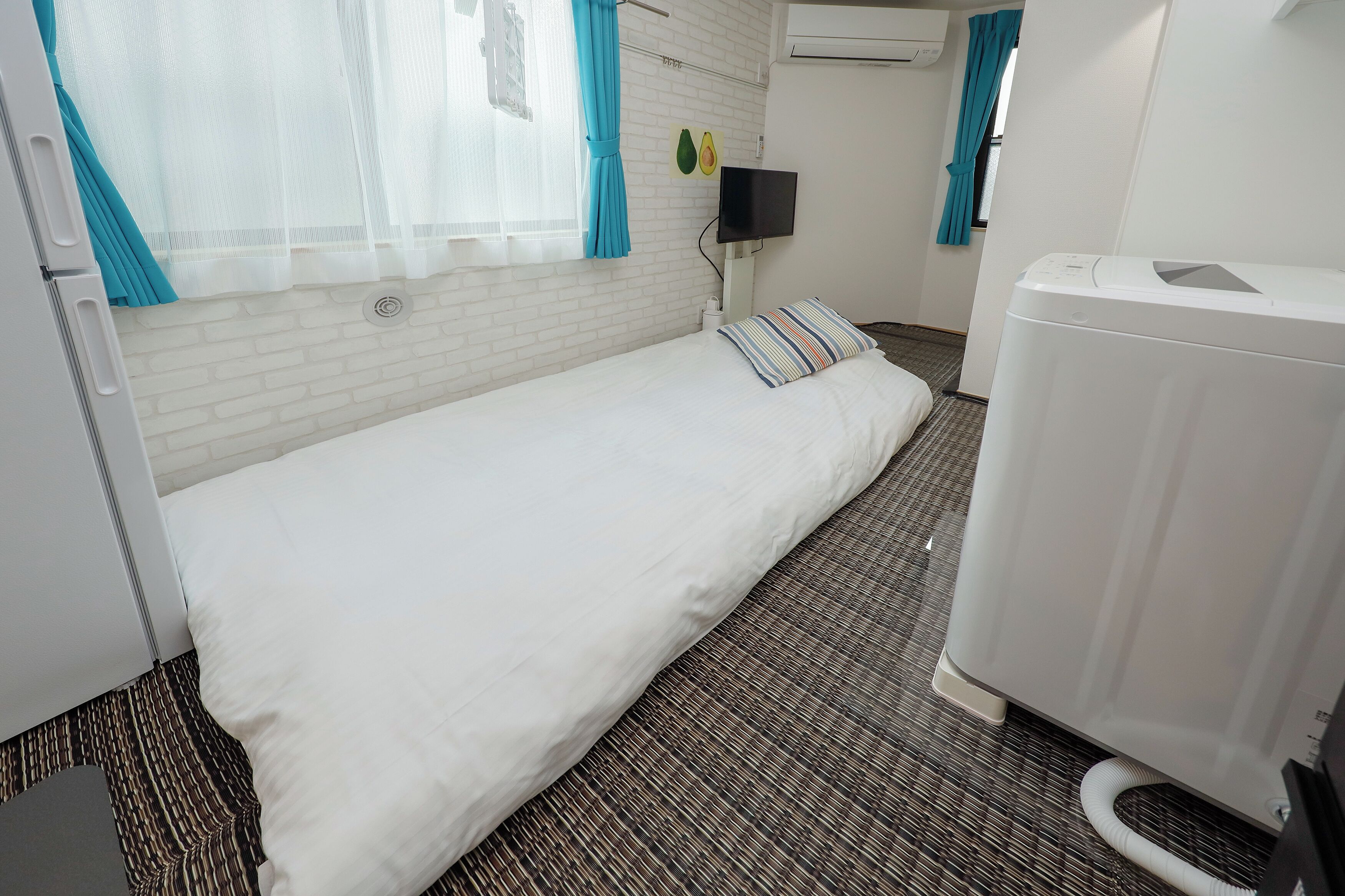 Apartment | Blackout drapes, iron/ironing board, free WiFi