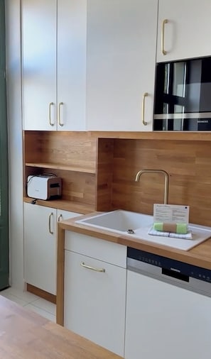 Microwave, stovetop, dishwasher