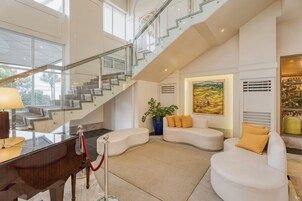 Zona de estar del vestíbulo