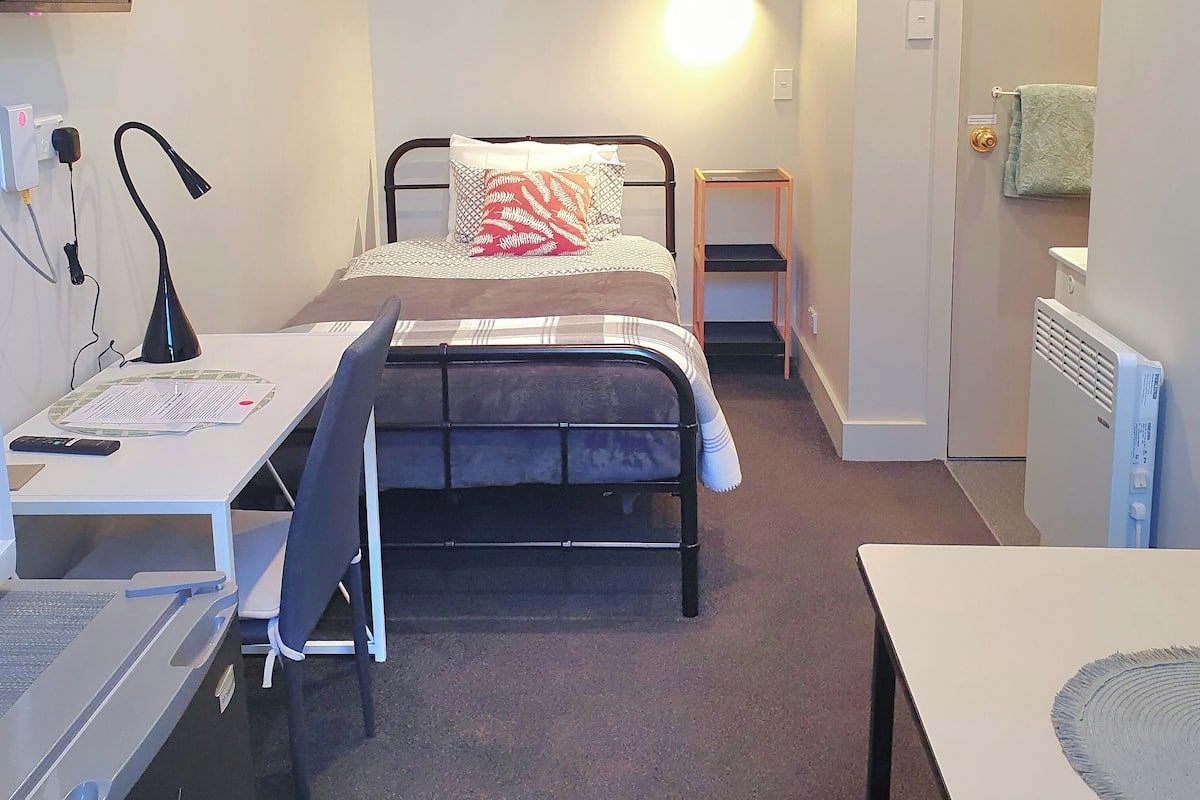 Comfort Single Room | Free WiFi
