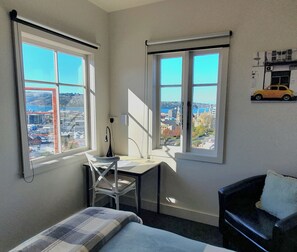 Basic Single Room, Harbour View