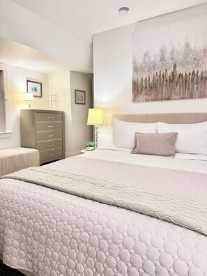 2 bedrooms, desk, iron/ironing board, free WiFi