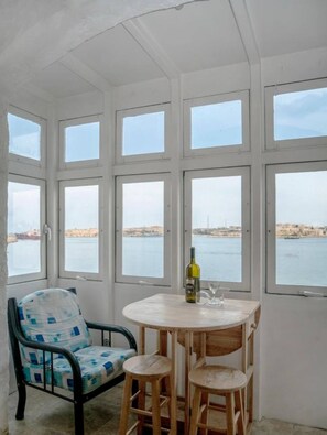 Apartment, 2 Bedrooms, Smoking, Balcony | Dining - Valletta Seaview Apartment (Valletta)