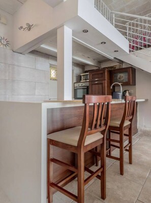 Apartment, 2 Bedrooms, Smoking, Balcony | Dining room - Valletta Seaview Apartment (Valletta)