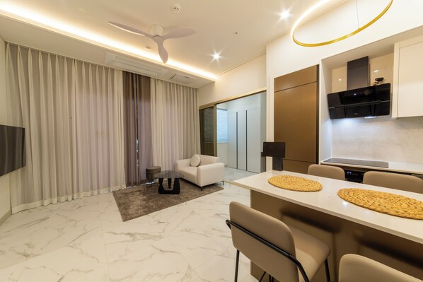 Family Twin Room | Free WiFi, bed sheets