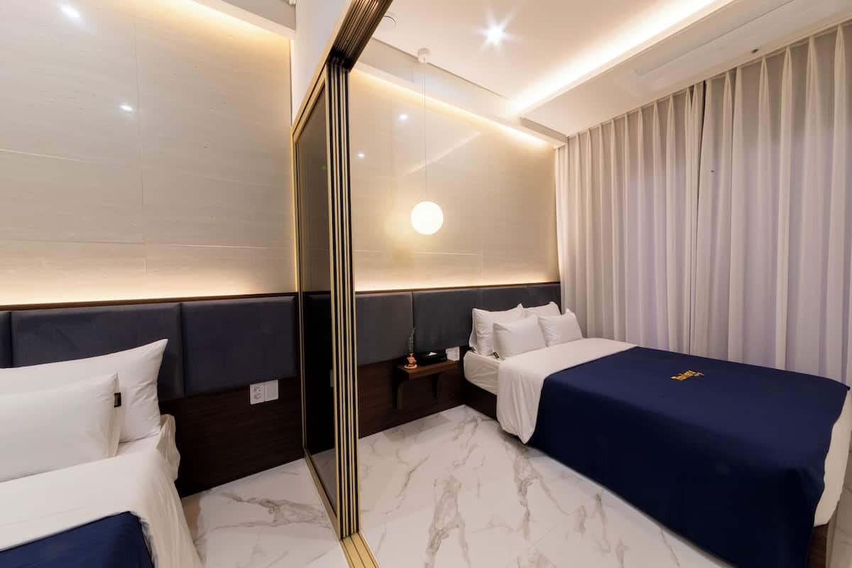 Family Twin Room | Free WiFi