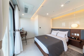 Suite, 1 Double Bed, Ocean View | Free WiFi