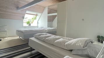 3 bedrooms, WiFi, bed sheets