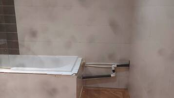 Studio, 1 Schlafzimmer, barrierefrei, Raucher | Badezimmer