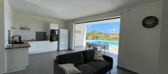 Beautiful new villa with pool 5 minutes from the sea