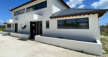 Beautiful new villa with pool 5 minutes from the sea