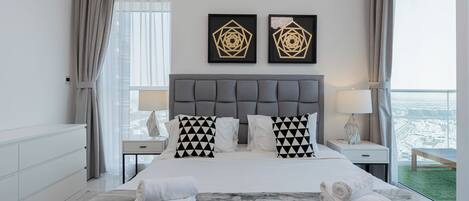 Deluxe Apartment, Balcony, City View | Free WiFi