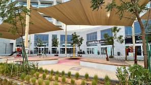Children’s play area – outdoor