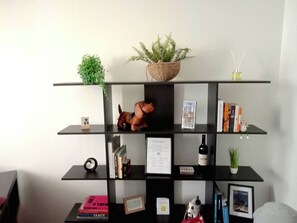 Apartment, 2 Bedrooms, City View | Interior