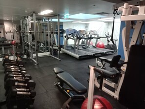 Apartment, 2 Bedrooms, City View | Fitness studio - Unwind in Style at Melbourne's Historic Art Deco Apartment With Pool Gym Carpark (Melbourne)