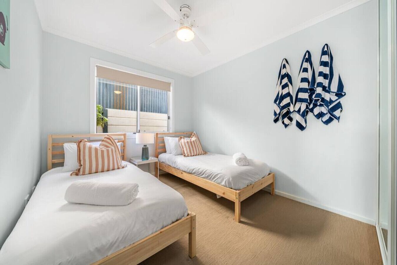 4 chambres, fer et planche à repasser, Wi-Fi, draps fournis