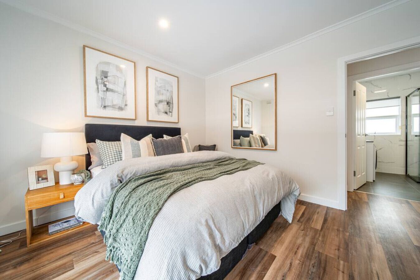 2 soveværelser, skrivebord, Wi-Fi, sengetøj