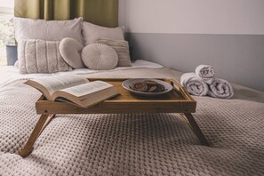 1 habitación, tabla de planchar con plancha, wifi y ropa de cama 