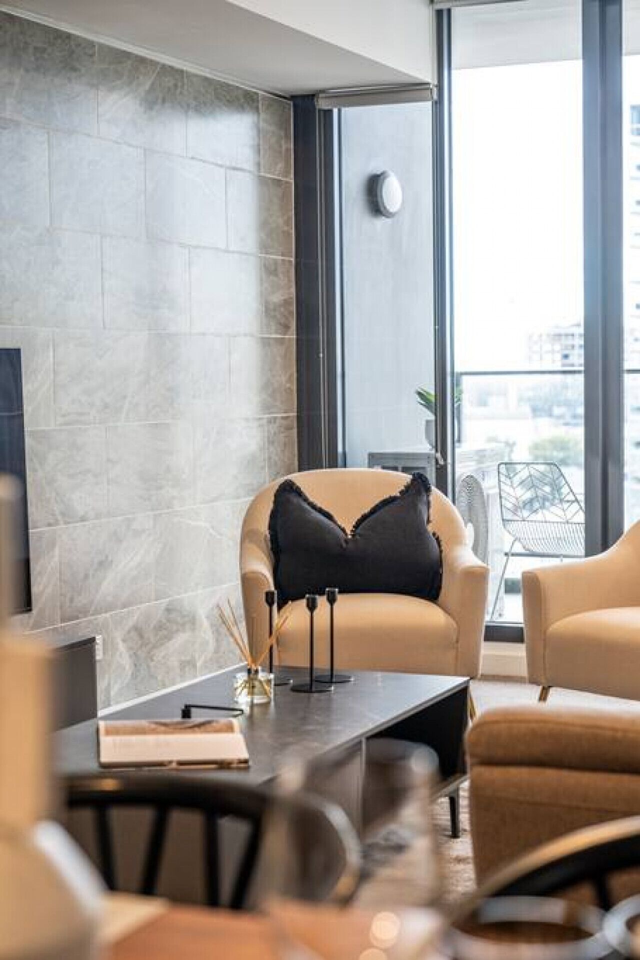 Sky High On Grote: An Elevated Inner-city Stay - Blackwood