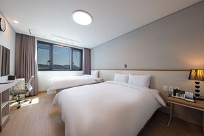 Standard Twin Room, City View | In-room safe, laptop workspace, soundproofing, iron/ironing board