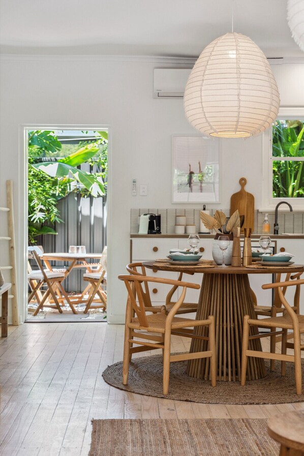 Dining - Seed at Arlo`s—A Serene Coastal Hideaway (Glenelg South)