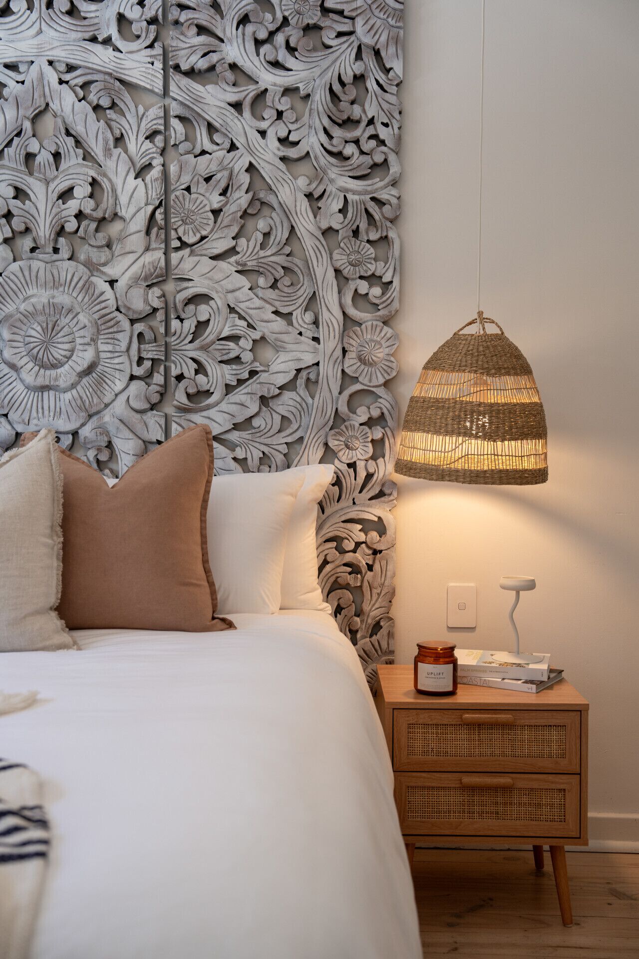 2 عدّة غرف نوم ومكواة/لوح كي وواي فاي وملاءات أسرّة