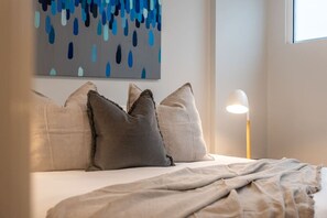 2 chambres, fer et planche à repasser, Wi-Fi, draps fournis