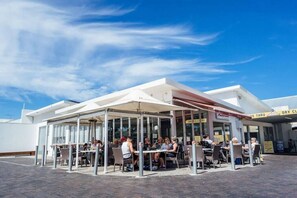 Outdoor dining - Blackbird at Arlo`s—Heritage meets Designer Charm (Glenelg South)