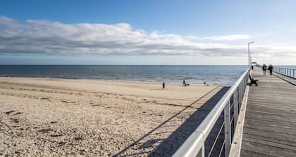 ★Serenity by the Sea @ Grange★✔Beachside✔Parking