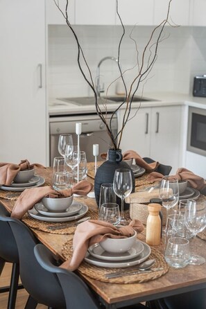 Dining - In The Midst on Melbourne - Walk to Cafés & Dining (North Adelaide)