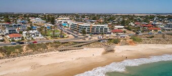 Coast on Clovelly - · ★Coast on Clovelly★Beach✔Wifi✔Nespresso✔Neflix!