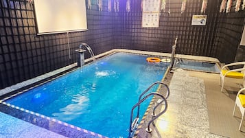 Piscina interna