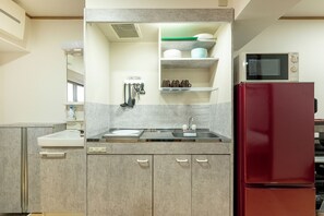 Private kitchen - 11 minutes to Akihabara and 18 minutes to Tokyo Station by train! 3-minute walk from Hirai Station (3chome,Hirai Edogawa-ku)