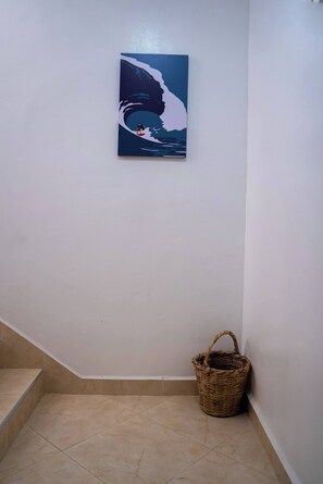 Apartment, 2 Bedrooms, Balcony, Mountain View | Interior