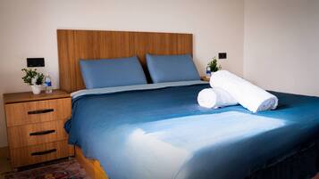 Apartment, 2 Bedrooms, Balcony, Mountain View | 2 bedrooms