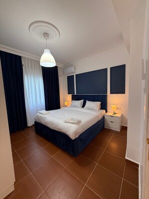 3 bedrooms, Internet, wheelchair access - 3bedroom aprt of 200sqm near movenpick hotel amman (Amman)