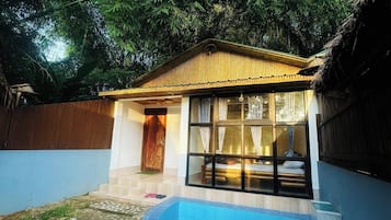 Honeymoon Villa | Free WiFi