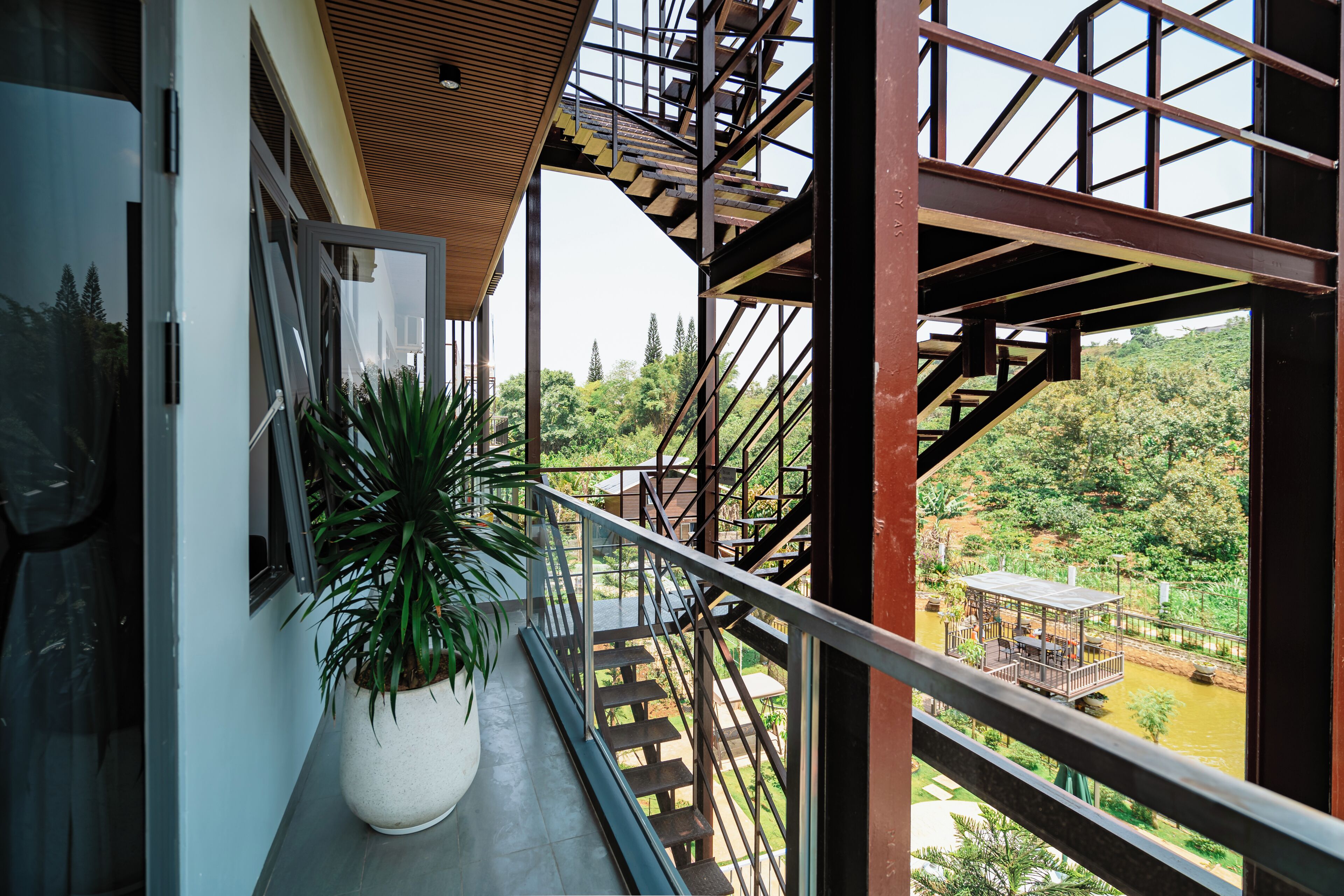 Family House, Balcony, Mountain View | Garden view