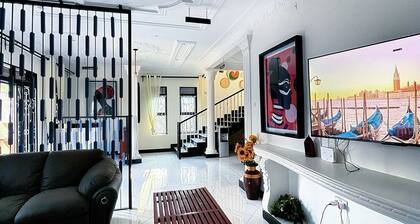 The Marina Stays Private Hotel & Spa